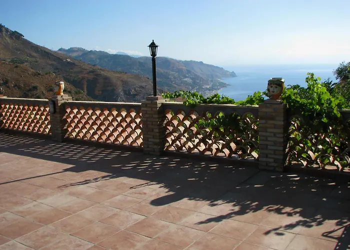 Villa Almoezia Charming B&B