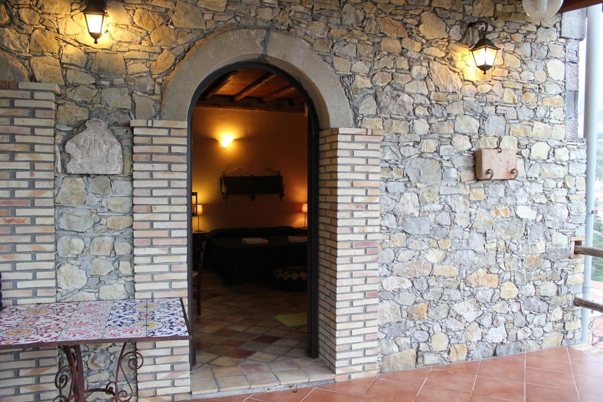 Bed & Breakfast Almoezia Charming