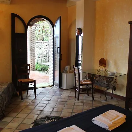 Villa Almoezia Charming B&B Taormina Room photo