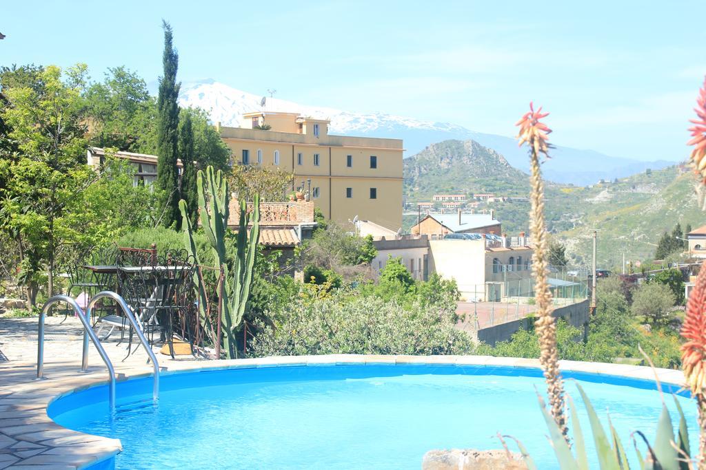 Almoezia Charming * Taormina